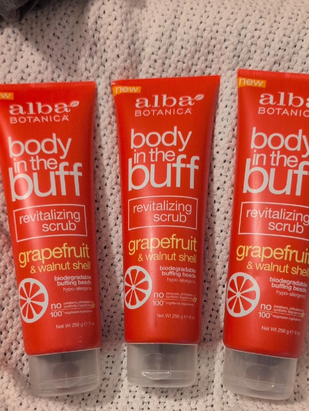 3 Tubes Alba Botanica Body In The Buff Grapefruit & Walnut Shell